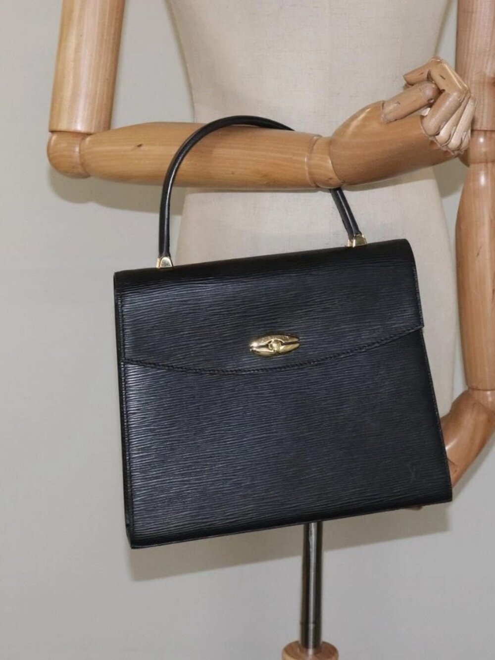 LOUIS VUITTON Epi Malesherbes Hand Bag Black M52372 LV Auth IN021